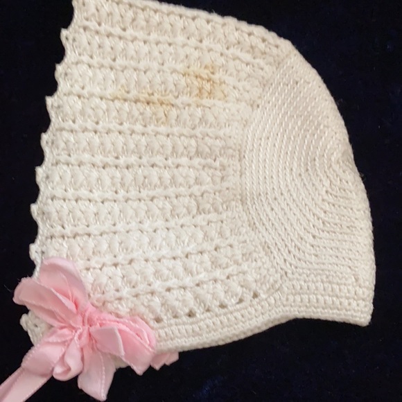 Precious Vintage Hand Crocheted Baby Bonnet - Picture 6 of 8